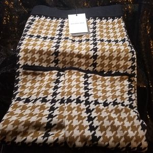 Who What Wear Tan, Black and cream Houndstooth knit skirt 60% cotton size 3X